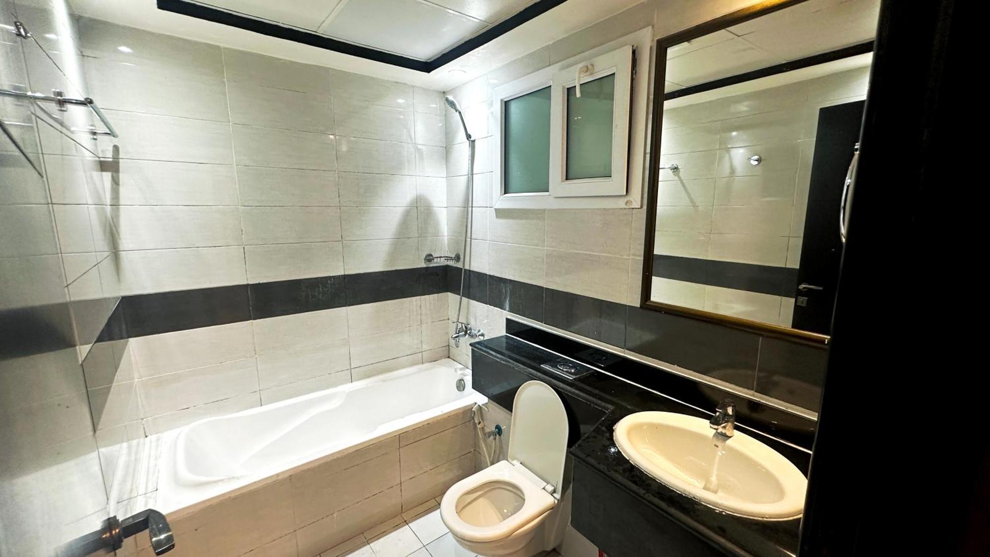דובאי Inspire Partition Room In Al Seef Near Burjuman Metro מראה חיצוני תמונה
