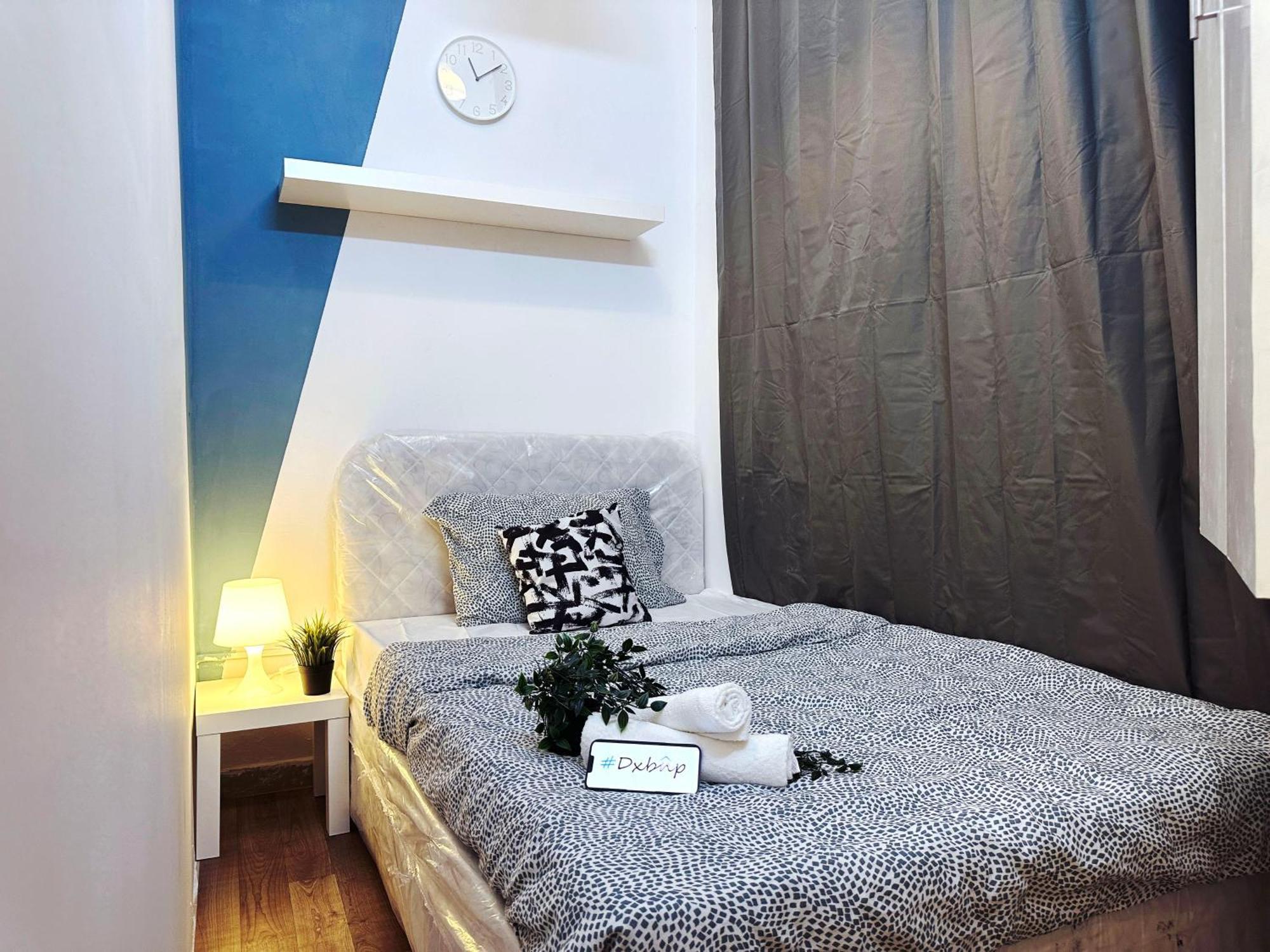 דובאי Inspire Partition Room In Al Seef Near Burjuman Metro מראה חיצוני תמונה